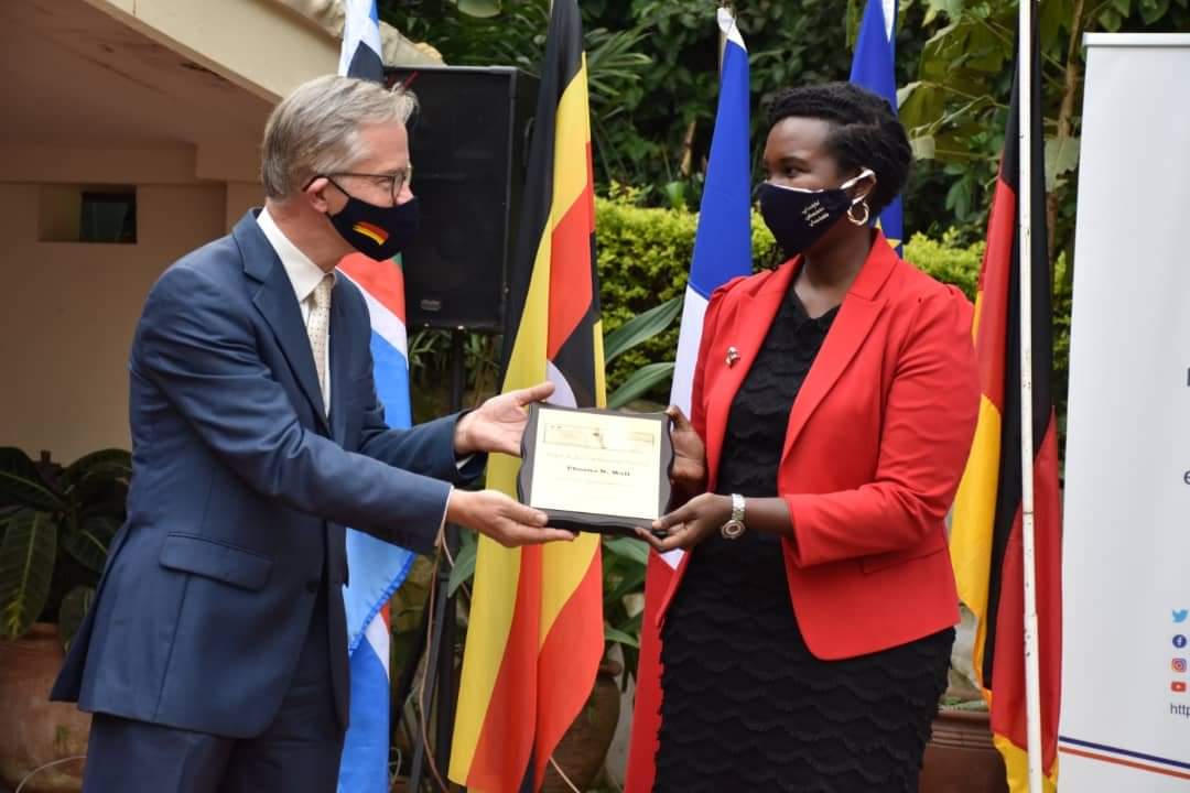 Receiving the Elysees Peace and Reconciliation Award